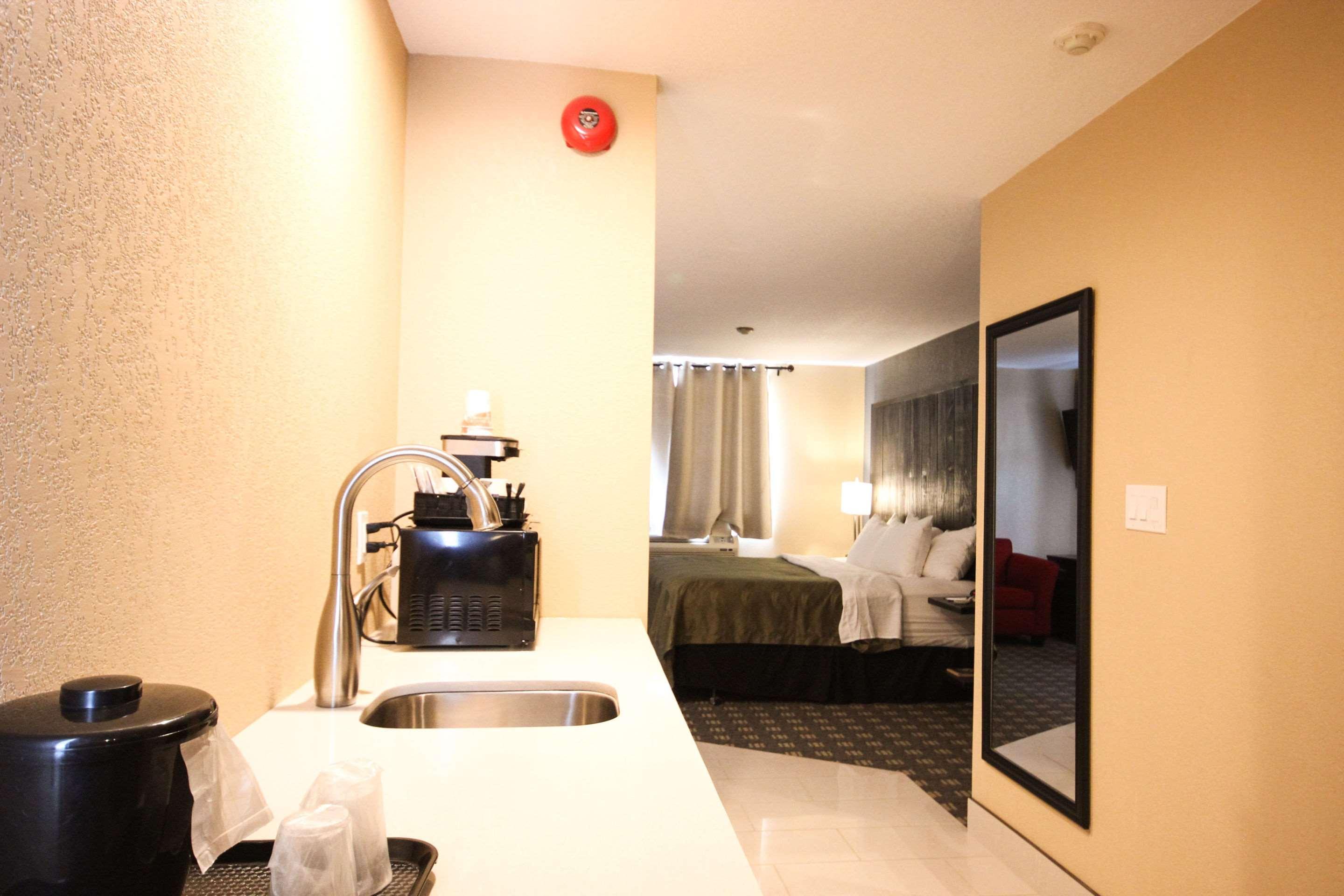 Quality Inn بريسبريدج المظهر الخارجي الصورة