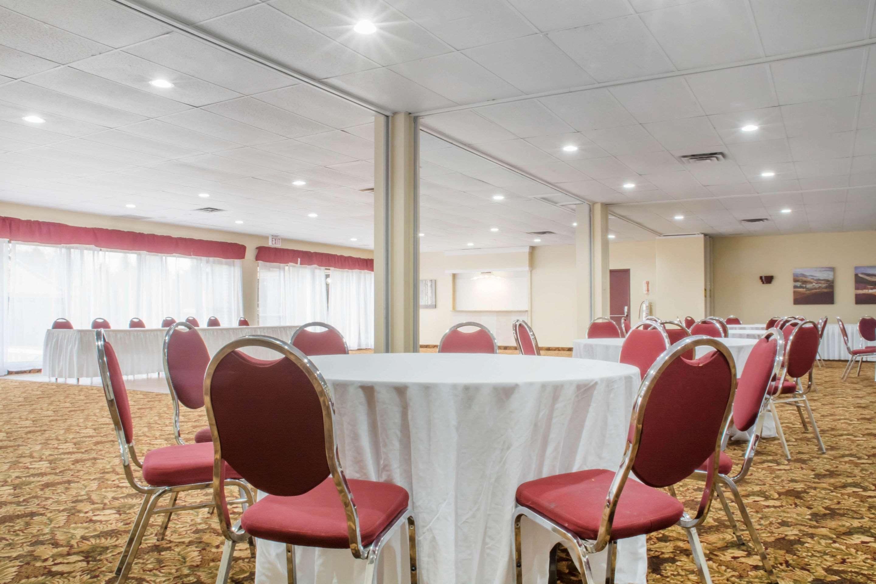 Quality Inn بريسبريدج المظهر الخارجي الصورة