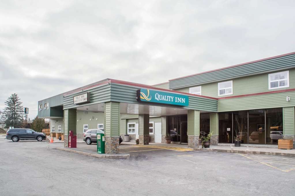Quality Inn بريسبريدج المظهر الخارجي الصورة